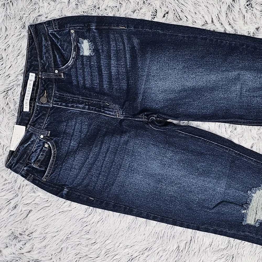 TINSELTOWN | 90's BABY HIGH-RISE BOOTCUT DISTRESSED JEANS \\ SIZE 9…